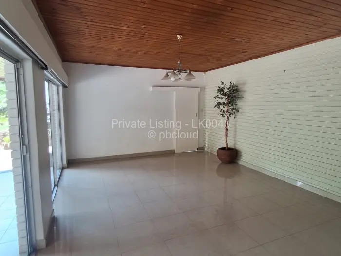 4 Bedroom House to Rent in Glen Lorne