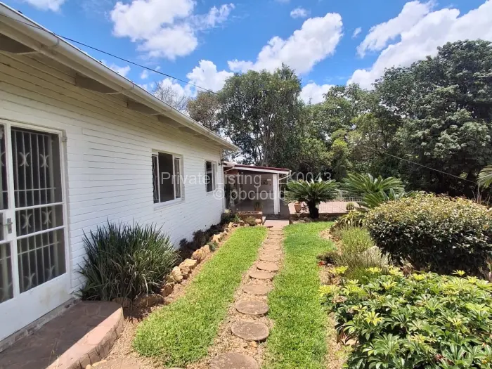 4 Bedroom House to Rent in Glen Lorne