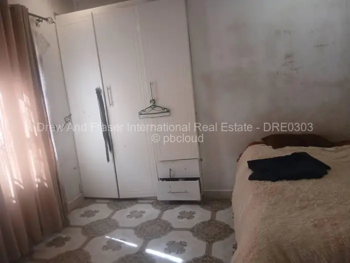 4 Bedroom House for Sale in Kadoma, Kadoma