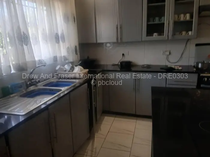 4 Bedroom House for Sale in Kadoma, Kadoma