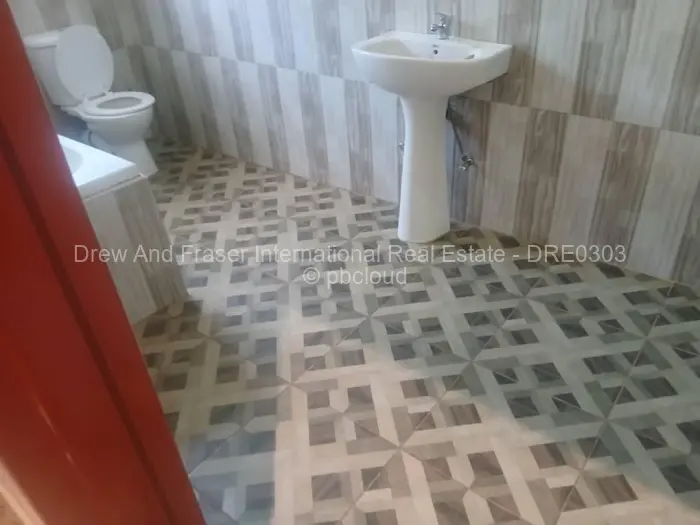 4 Bedroom House for Sale in Kadoma, Kadoma