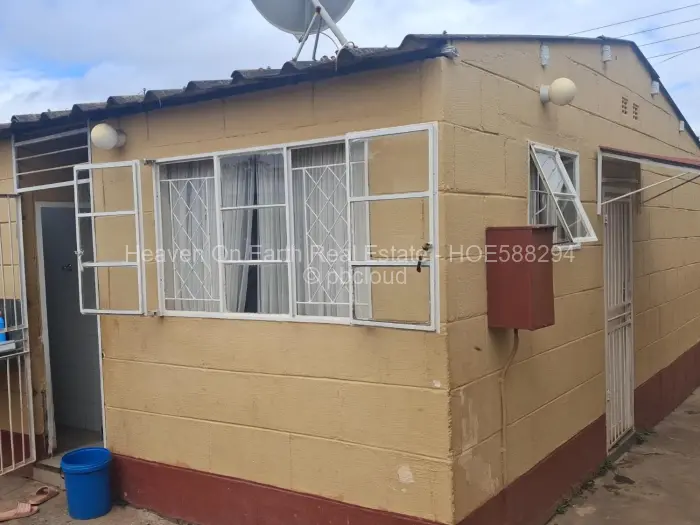 2 Bedroom House for Sale in Mabvuku, Harare