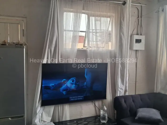 2 Bedroom House for Sale in Mabvuku, Harare