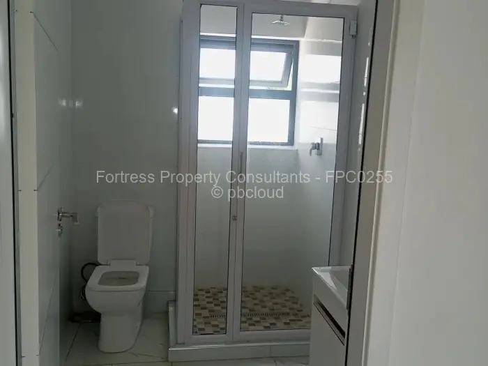 Flat/Apartment to Rent in Newlands, Harare