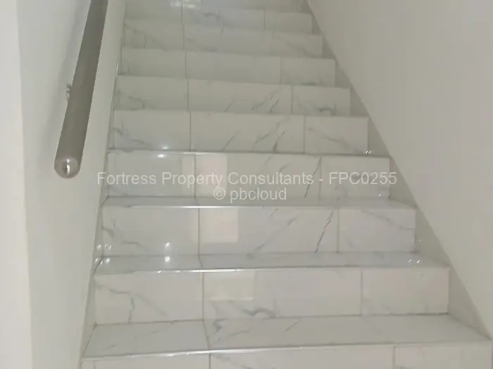 Flat/Apartment to Rent in Newlands, Harare