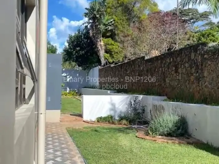 Townhouse/Cluster to Rent in Kambanji, Harare