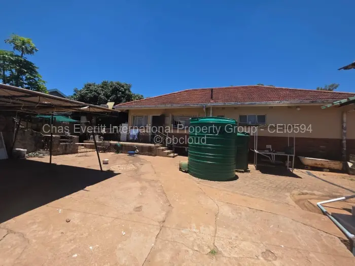 3 Bedroom House for Sale in Paddonhurst, Bulawayo