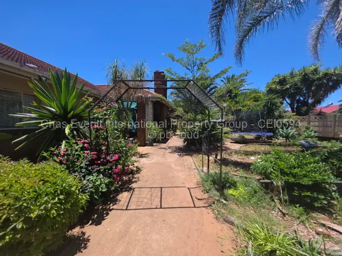 3 Bedroom House for Sale in Paddonhurst, Bulawayo