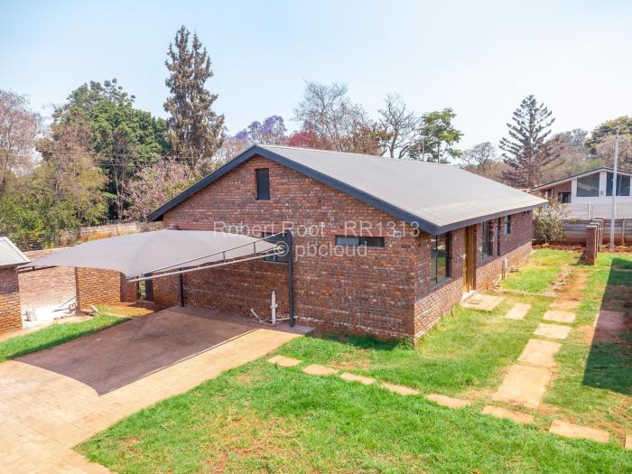 Townhouse/Cluster for Sale in Greendale, Harare