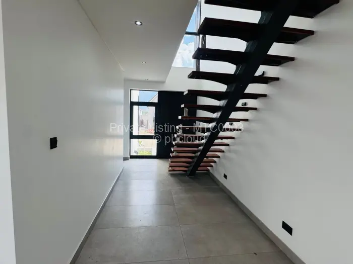 Townhouse/Cluster to Rent in Borrowdale West