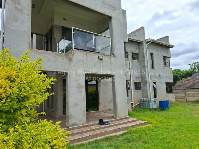6 Bedroom House for Sale in Avondale West, Harare