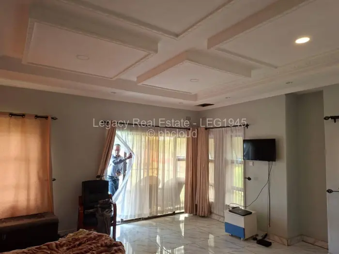 6 Bedroom House for Sale in Avondale West, Harare