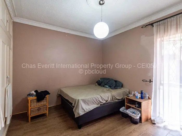 4 Bedroom House for Sale in Alexandra Park, Harare