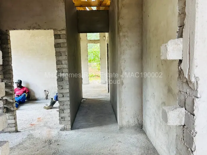 Townhouse/Cluster for Sale in Emerald Hill, Harare