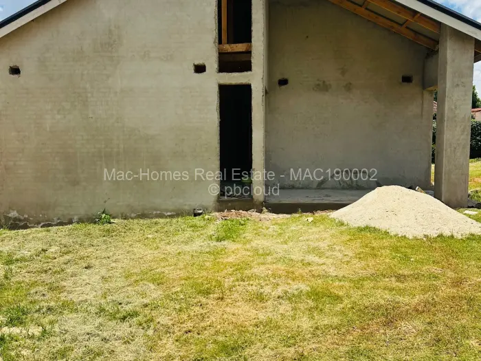 Townhouse/Cluster for Sale in Emerald Hill, Harare