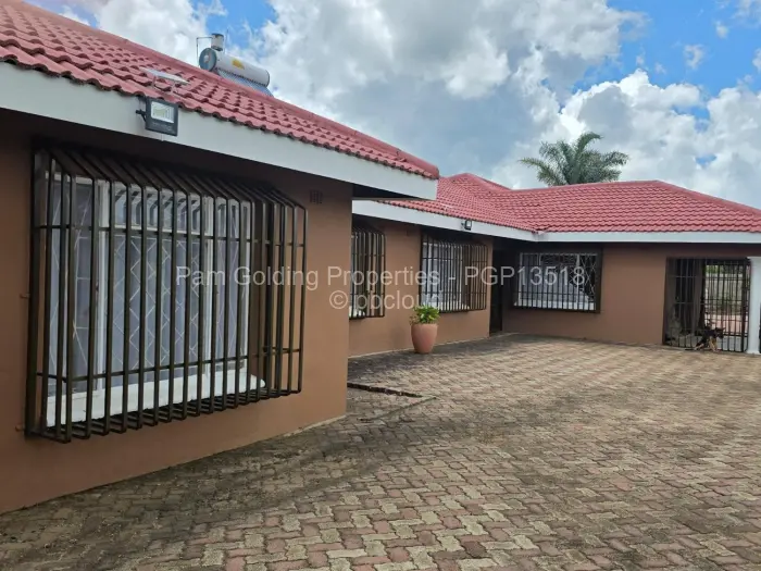 5 Bedroom House for Sale in Manningdale, Bulawayo