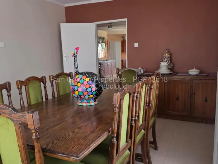 5 Bedroom House for Sale in Manningdale, Bulawayo