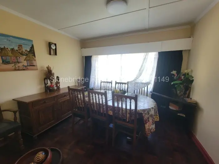 3 Bedroom House for Sale in Lochview, Bulawayo