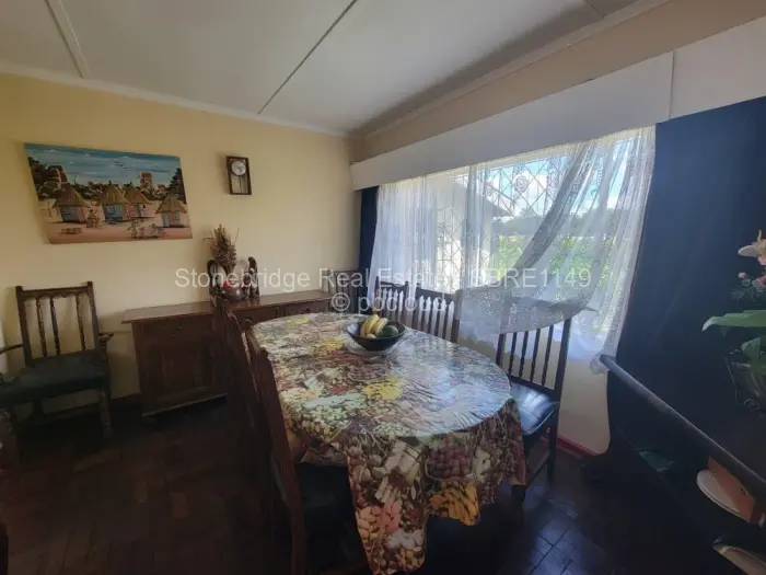 3 Bedroom House for Sale in Lochview, Bulawayo