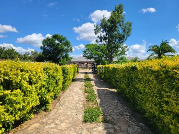 3 Bedroom House for Sale in Lochview, Bulawayo