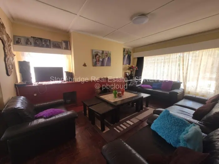 3 Bedroom House for Sale in Lochview, Bulawayo