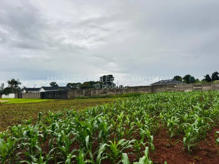 Residential Stand for Sale in Norton, Norton