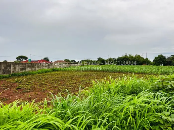 Residential Stand for Sale in Norton, Norton