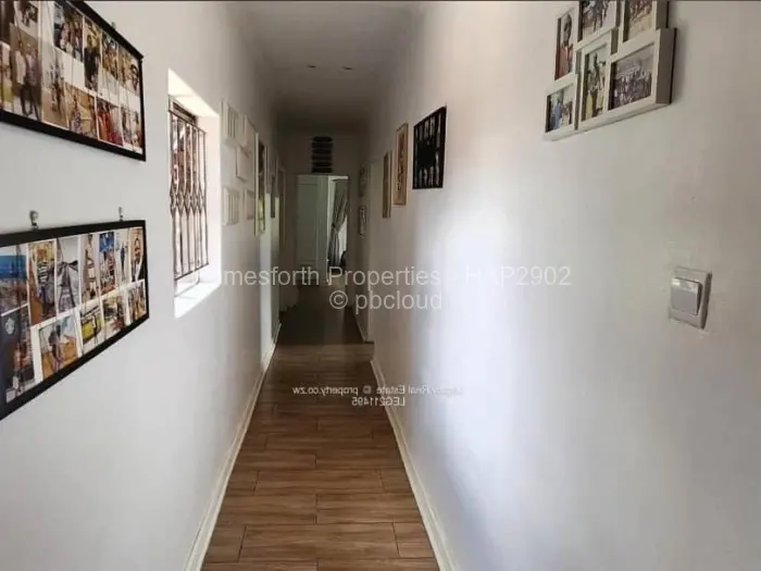 6 Bedroom House for Sale in Sandton Park, Harare