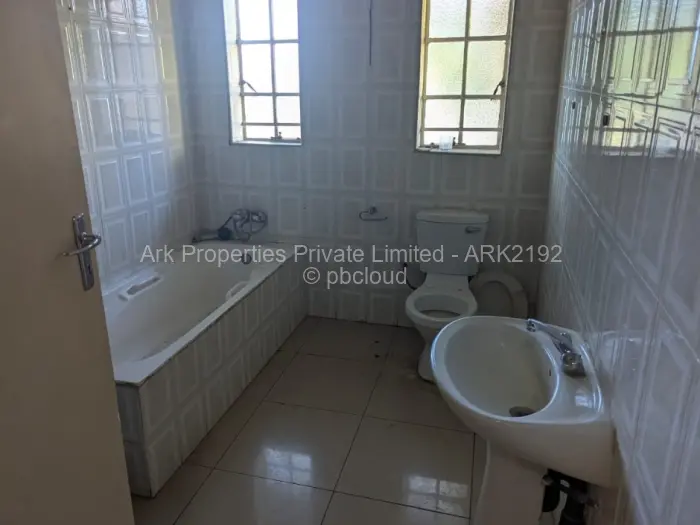 Townhouse/Cluster to Rent in Borrowdale Brooke, Harare