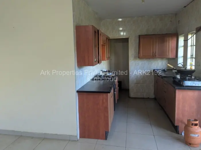 Townhouse/Cluster to Rent in Borrowdale Brooke, Harare