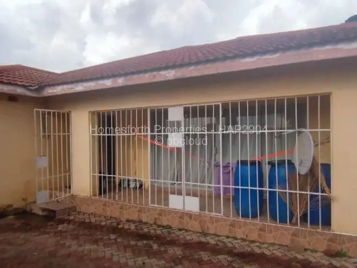 4 Bedroom House for Sale in Mainway Meadows, Harare