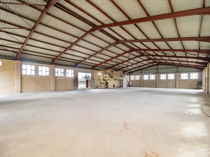 Warehouse/Industrial for Sale in Chitungwiza, Chitungwiza