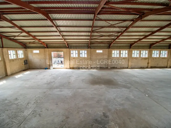 Warehouse/Industrial for Sale in Chitungwiza, Chitungwiza