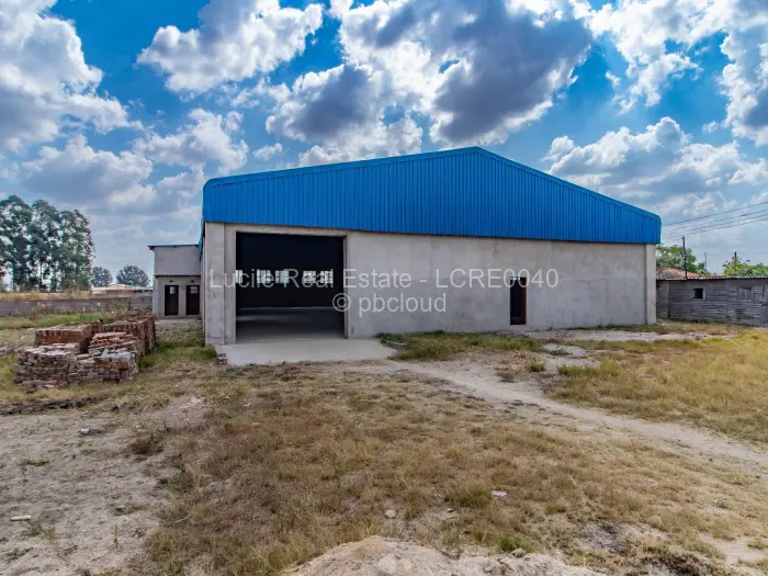 Warehouse/Industrial for Sale in Chitungwiza, Chitungwiza