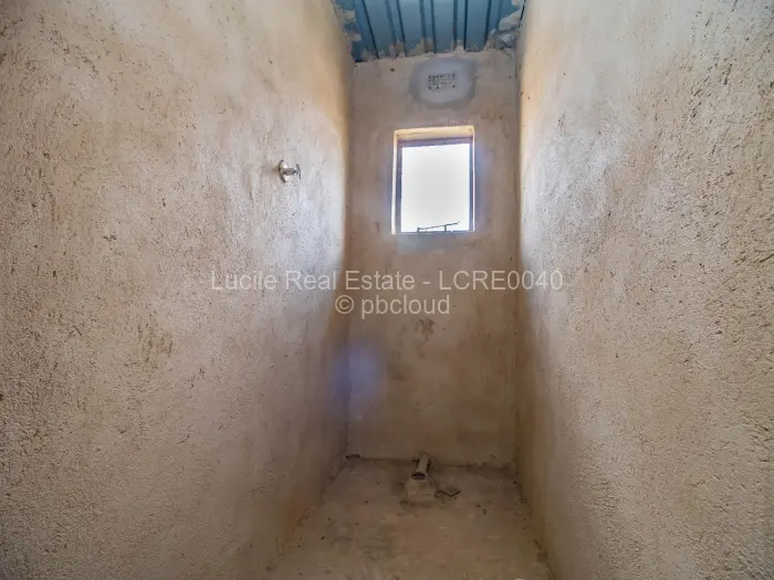 Warehouse/Industrial for Sale in Chitungwiza, Chitungwiza