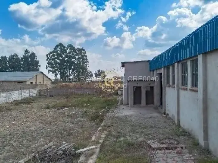 Warehouse/Industrial for Sale in Chitungwiza, Chitungwiza