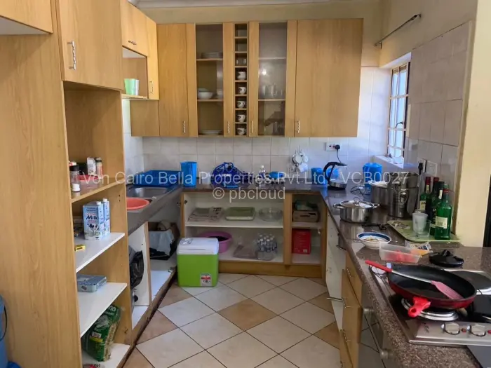 Townhouse/Cluster for Sale in Bluff Hill, Harare