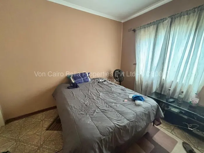 Townhouse/Cluster for Sale in Bluff Hill, Harare