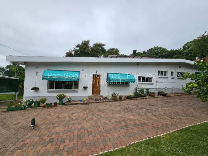 4 Bedroom House for Sale in Hillside Byo, Bulawayo