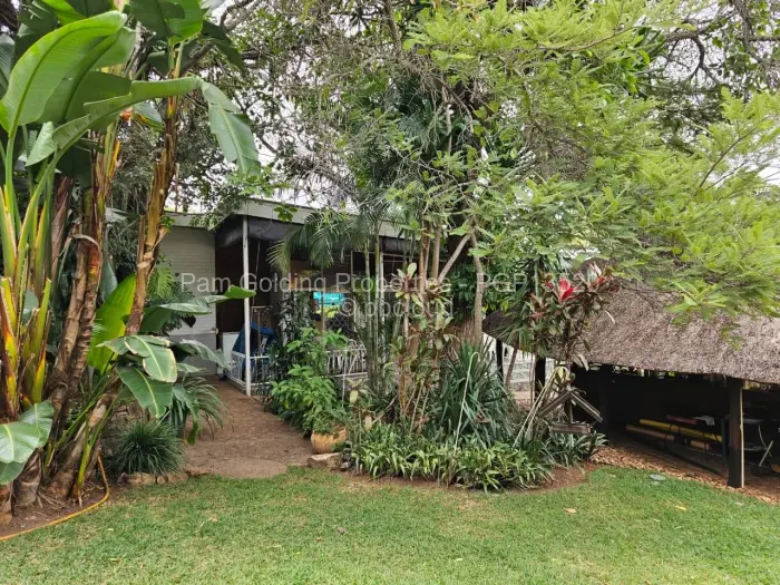 4 Bedroom House for Sale in Hillside Byo, Bulawayo