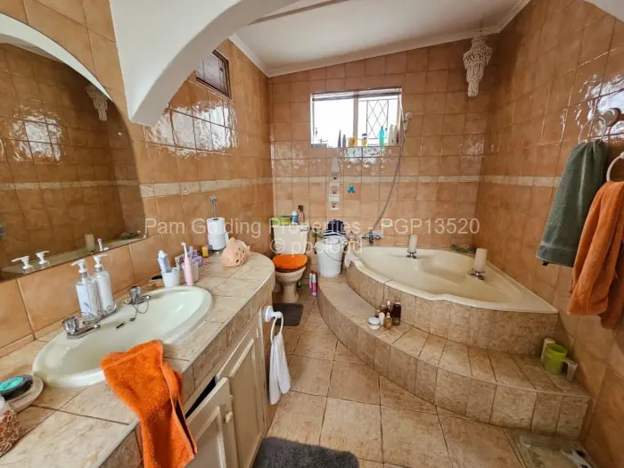 4 Bedroom House for Sale in Hillside Byo, Bulawayo