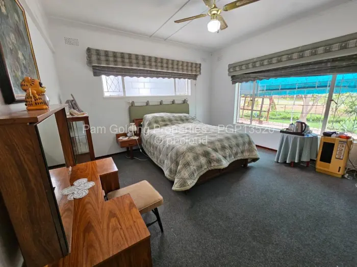 4 Bedroom House for Sale in Hillside Byo, Bulawayo