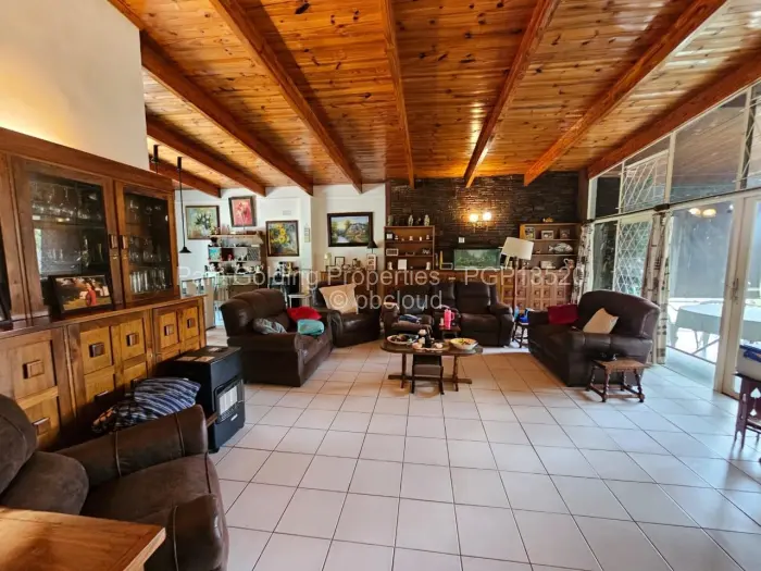 4 Bedroom House for Sale in Hillside Byo, Bulawayo