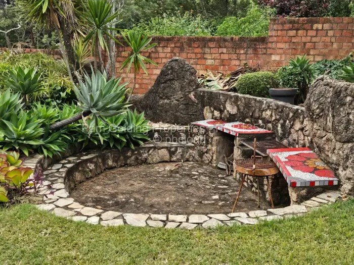 4 Bedroom House for Sale in Hillside Byo, Bulawayo