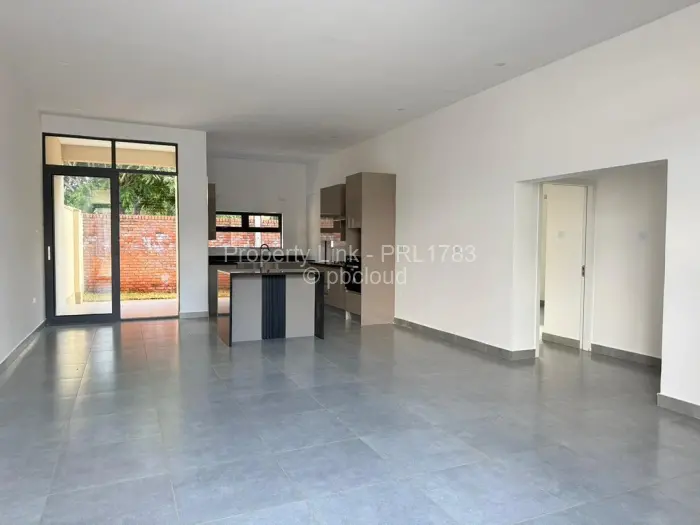 Townhouse/Cluster to Rent in Pomona