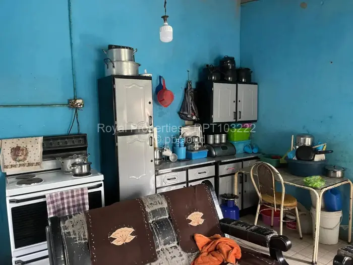 4 Bedroom House for Sale in Highfield, Harare