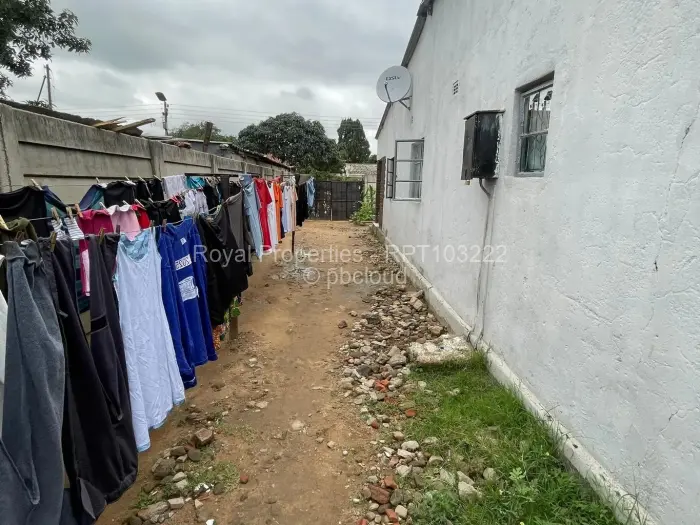 4 Bedroom House for Sale in Highfield, Harare