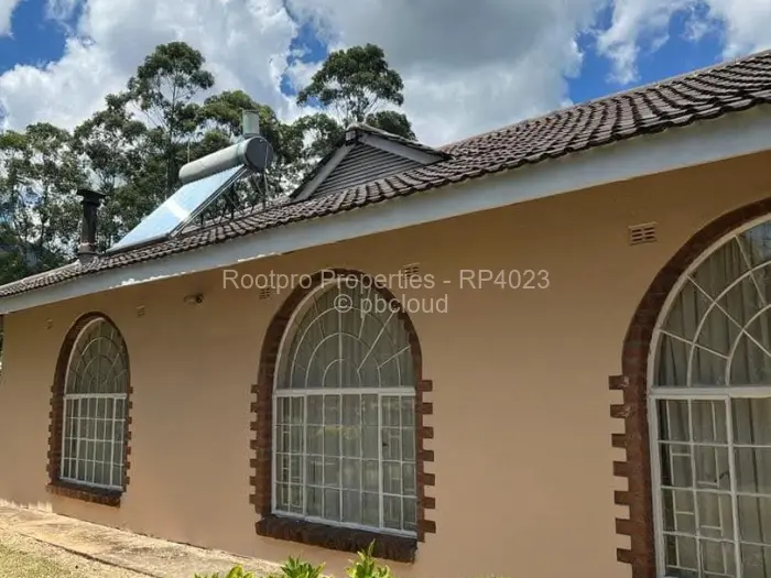 8 Bedroom House for Sale in Vumba, Vumba