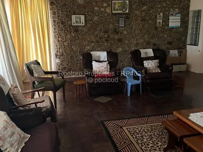 8 Bedroom House for Sale in Vumba, Vumba