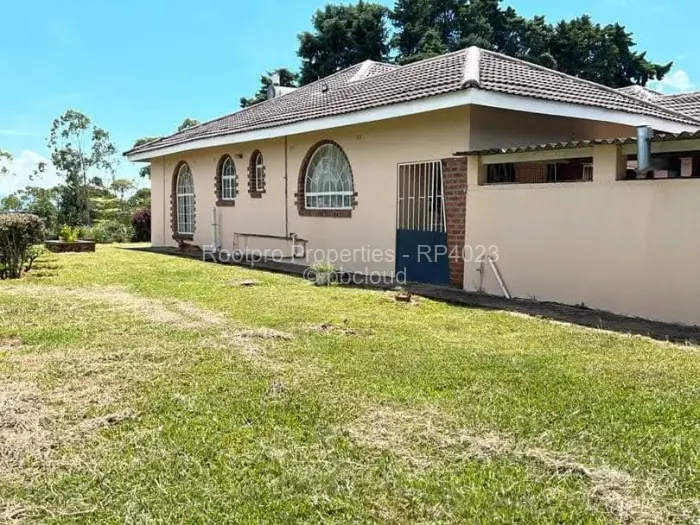 8 Bedroom House for Sale in Vumba, Vumba